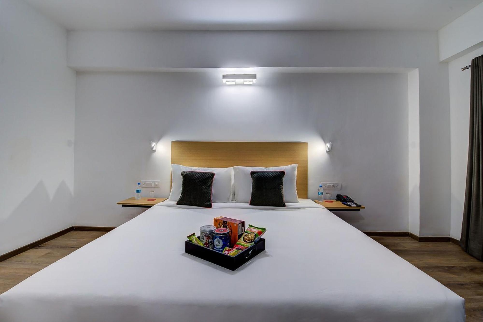 Oyo Townhouse 048 Hadapsar Hotell Phursungi Eksteriør bilde